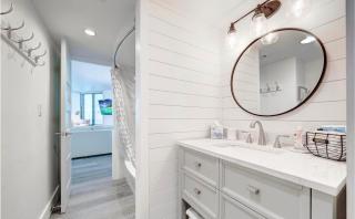 Sunbird Resort! Stunning Remodeled Beachfront Condo! Free Beach Chair Service! by Dolce Vita PCB! - Panama City Beach - 1