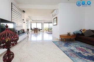 סוזן און דה ביץ' - Netanya - 2