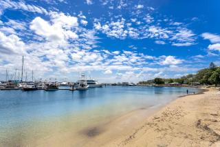 Coastal Retreat with Marina & Ocean Views - Nelson Bay - 9