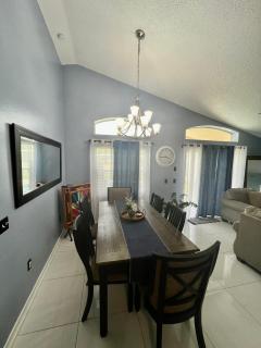 Grand Residential 4BR Pool Home near Disney Parks - Davenport - 1