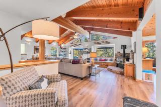 The Big Bear Chalet Private Hot Tub - 1