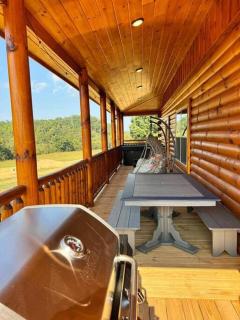 Enchanted Peak Lodge - 2