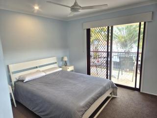 Cosy Beach Pad - Three Bedrooms - Marcoola - 5