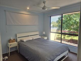Cosy Beach Pad - Three Bedrooms - Marcoola - 7