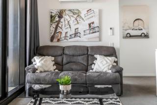 Penthouse Apartment in Belconnen - 4