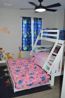 Be Our Guest Vacation Home in Orlando 4 Miles from Disney-Close to new Universal Epic Universe-Resort Access - Kissimmee - 1