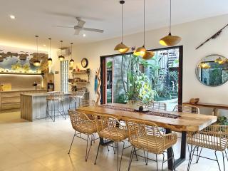 Villa Katalini - Amazing 4BR Tropical Villa Seminyak - 7
