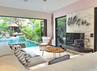 Villa Katalini - Amazing 4BR Tropical Villa Seminyak - 0