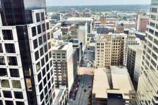 Downtown Penthouse Suite w view - 1