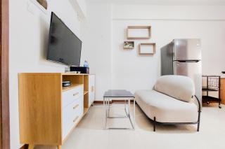 Comfort Stay 2BR at Loftvilles City Apartment By Travelio - Tangerang - 8