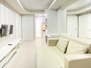 Spacious and Minimalist 2BR Apartment at Parahyangan Residence By Travelio - 1