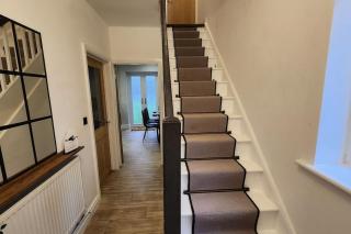 Beautifully Fab 3 bedroom 7 guests house - Farnworth - 1