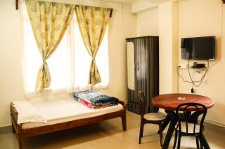 Pine Tree Lodge - Shillong - 9