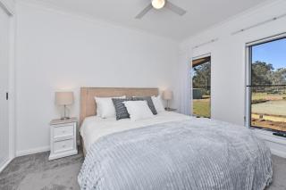 Magpie Three- Two for Joy Estate. 2.5 Bathrooms sleeping 6 - Greta - 1