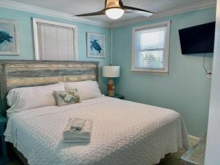 Sunflower 2, Beachfront Apt, pets allowed - St. George Island - 4