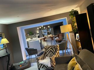 Stylish Oasis - Bath - 1