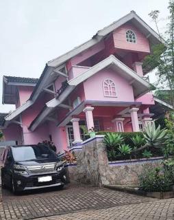 Villa Barbie Green Hill Cipanas Cianjur - Panjaweujan - 0