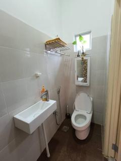Lily's Guesthouse Kuantan City - Kuantan - 9