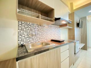 Comfy Studio Apartment at Harvard Jatinangor By Travelio - 3