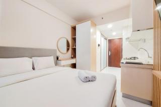 Best Homey Studio at Sky House BSD Apartment By Travelio - Tangerang - 0