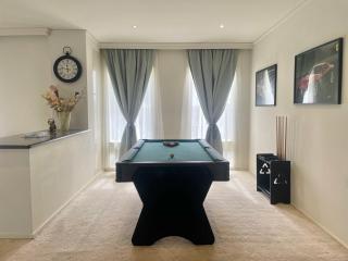 Luxury Family Poolside Villa Brighton Beach - Melbourne - 5