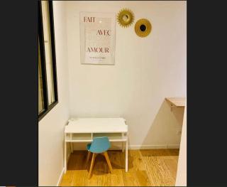 Appartement Paris 11 - 2 chambres - 2 sdd - 2 wc - 1