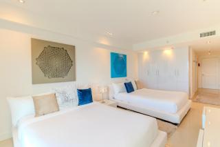 Oceania Residences - Palm-Eagle Beach - 9