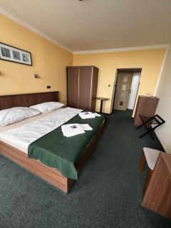 Hotel Labe - Litoměřice - 0