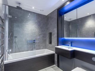 2 Bed Property Close to Heathrow Airport - 9