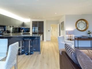 2 Bed Property Close to Heathrow Airport - Hounslow - 4