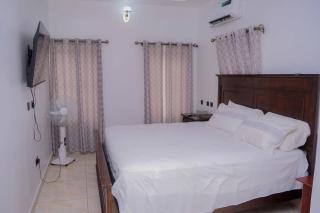 Bamgbose Apartments - Sleeps 2 - Balcony - Parking - 2