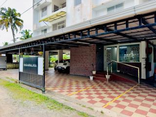 Veu Ragamalika Cochin Near Lakeshore Hospital - Cochin - 0