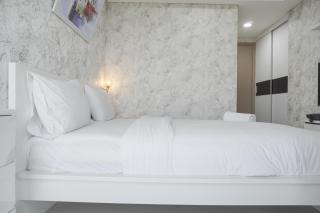 Warm and Elegant 1BR at Gold Coast Apartment By Travelio - 7