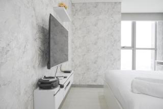Warm and Elegant 1BR at Gold Coast Apartment By Travelio - 5