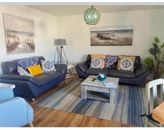 Stunning Coastal Retreat -Mins From Harbour Beach - 7