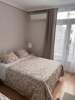 Room Gran Vía Apartments - 1