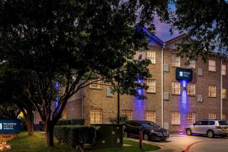MainStay Suites Addison-Dallas - 8