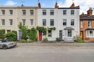 Elegant 3 Bed Townhouse - Leamington Spa - 0