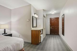 Country Inn & Suites by Radisson, Green Bay, WI - Ashwaubenon - 2