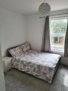 A private & beautiful bedroom with shared bathroom in the heart of Bournemouth - Bournemouth - 3