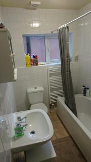 A private & beautiful bedroom with shared bathroom in the heart of Bournemouth - Bournemouth - 5