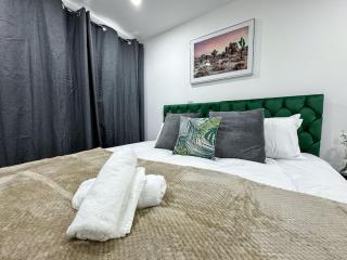 Spacious City Centre 2 Bedroom Flat with Hot Tub - Cardiff - 7