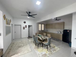4U Homestay,Bangi Avenue 2 - Kajang - 3