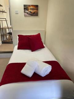 Charter House with good Wifi - Chatham - 6