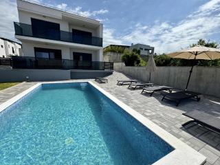 Modern villa with swimming pool and roof terrace - Crikvenica - 7