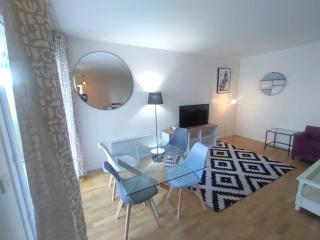 2BR, Salon, Parking La Défense, 10 min walk to metro - 9