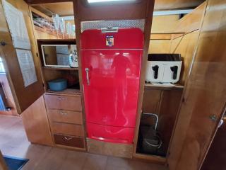 Airstream style caravan with central heating - Lostwithiel - 6