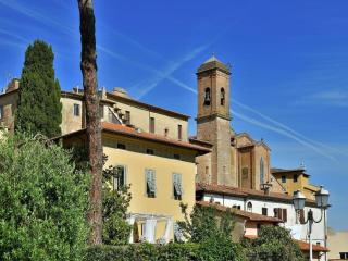 Lovely art nouveau villa with swimming pool - Lari - 7