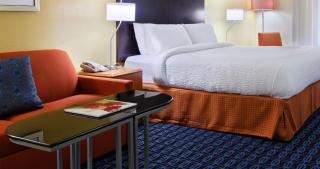 Fairfield Inn & Suites Charlotte Arrowood - Charlotte - 8