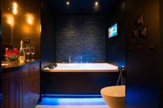 Urban Elite Private 2 person JACUZZI Hanza Tower - Stettin - 8